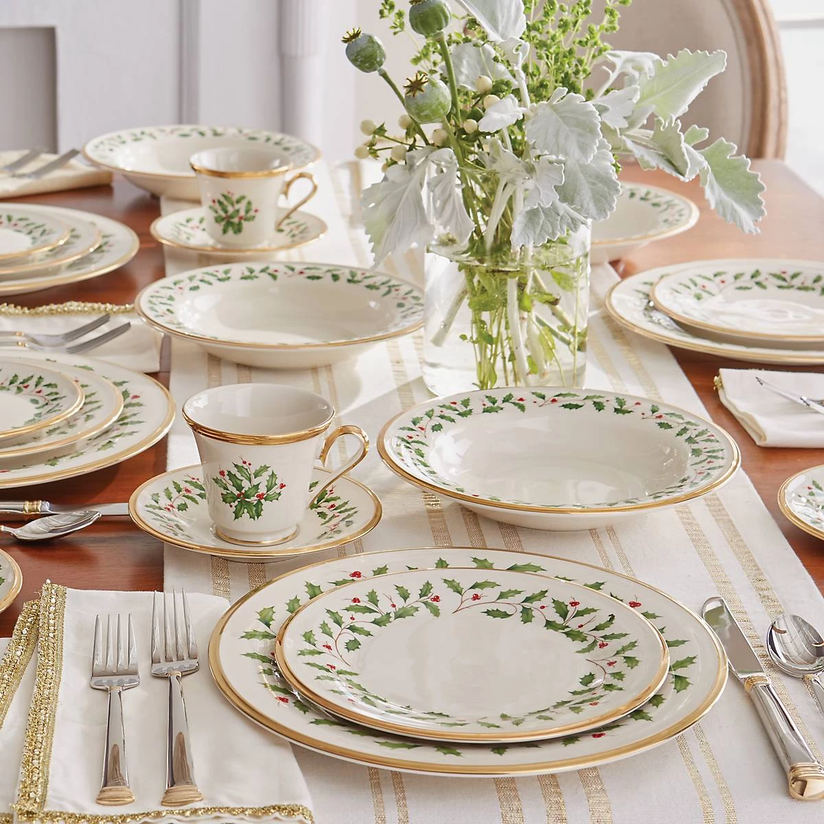 Lenox Holiday Dinner Plate Set, Buy 3 Get 6 6 Lenox Holiday Dinner Plate Set, Buy 3 Get 6 - Image 4
