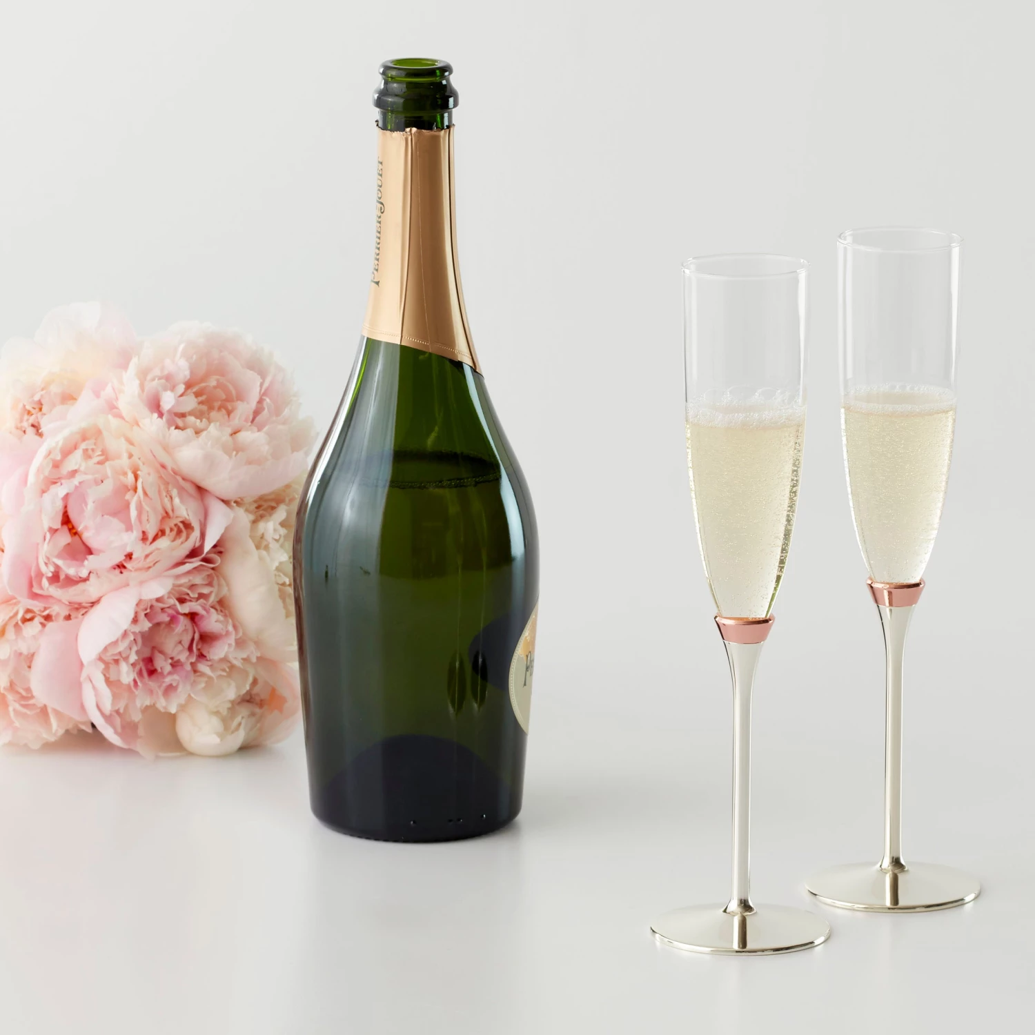 Kate Spade Rosy Glow™ 2-piece Champagne Flute Set 4 Kate Spade Rosy Glow™ 2-piece Champagne Flute Set - Image 2