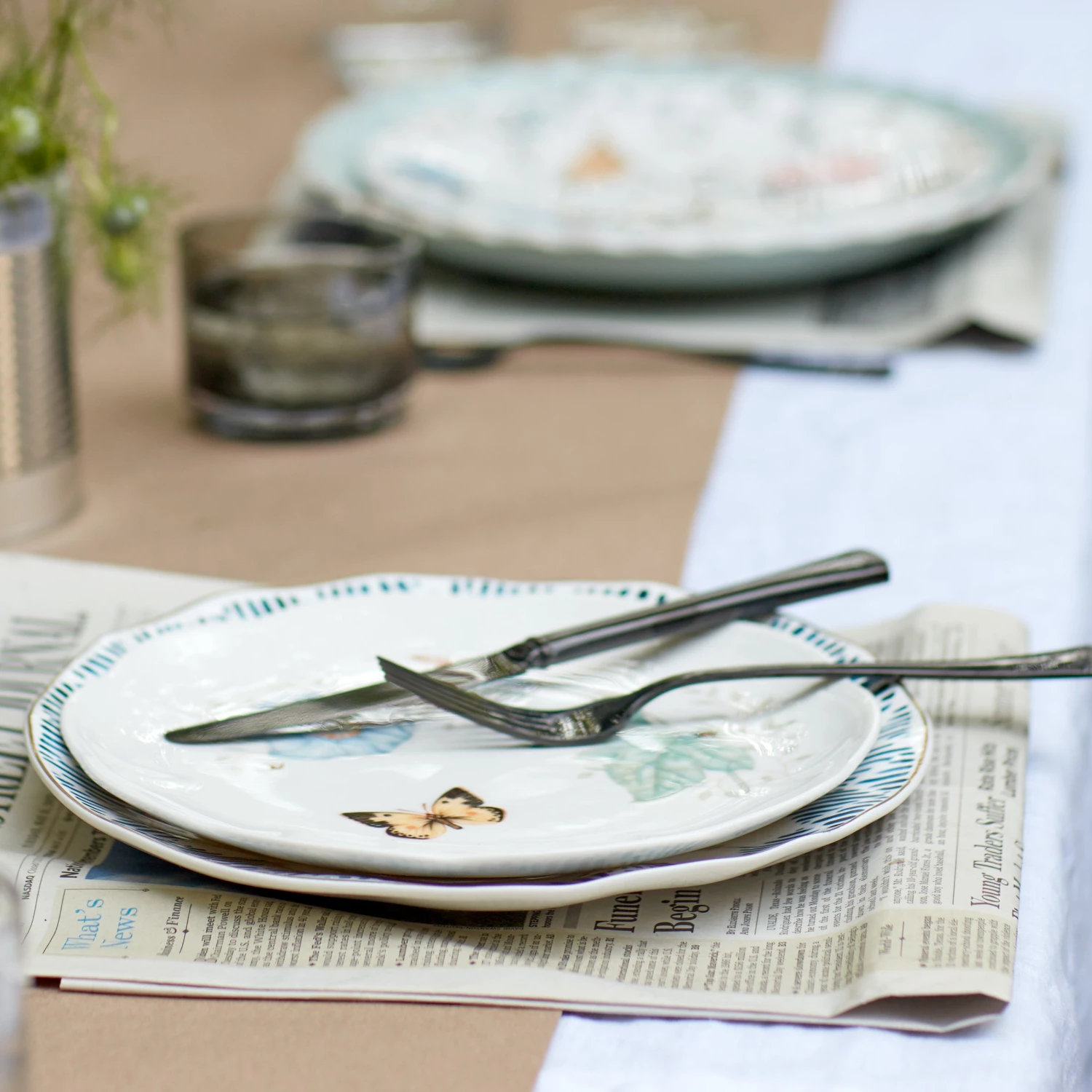 Lenox Butterfly Meadow 18-Piece Dinnerware Set 6 Lenox Butterfly Meadow 18-Piece Dinnerware Set - Image 4