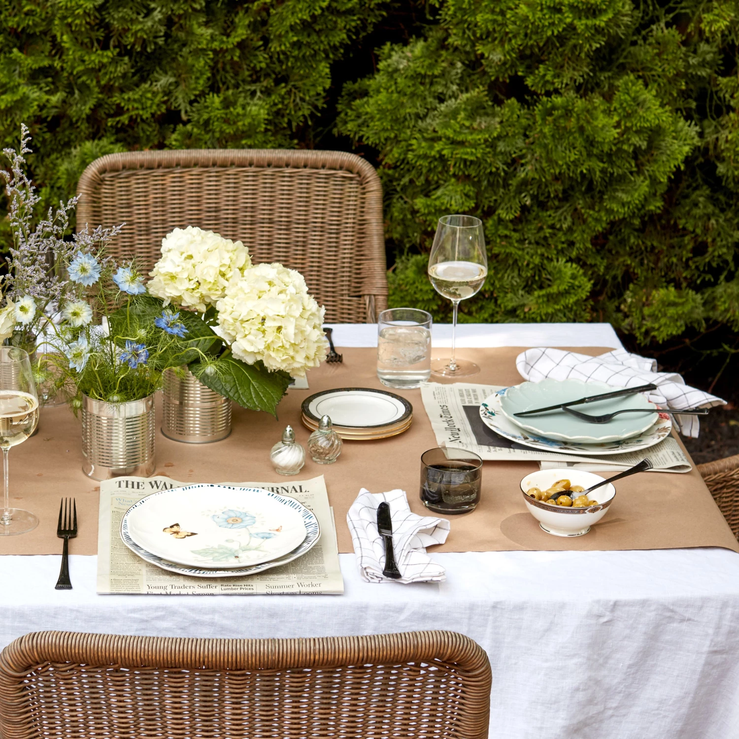 Lenox Butterfly Meadow 18-Piece Dinnerware Set 4 Lenox Butterfly Meadow 18-Piece Dinnerware Set - Image 2