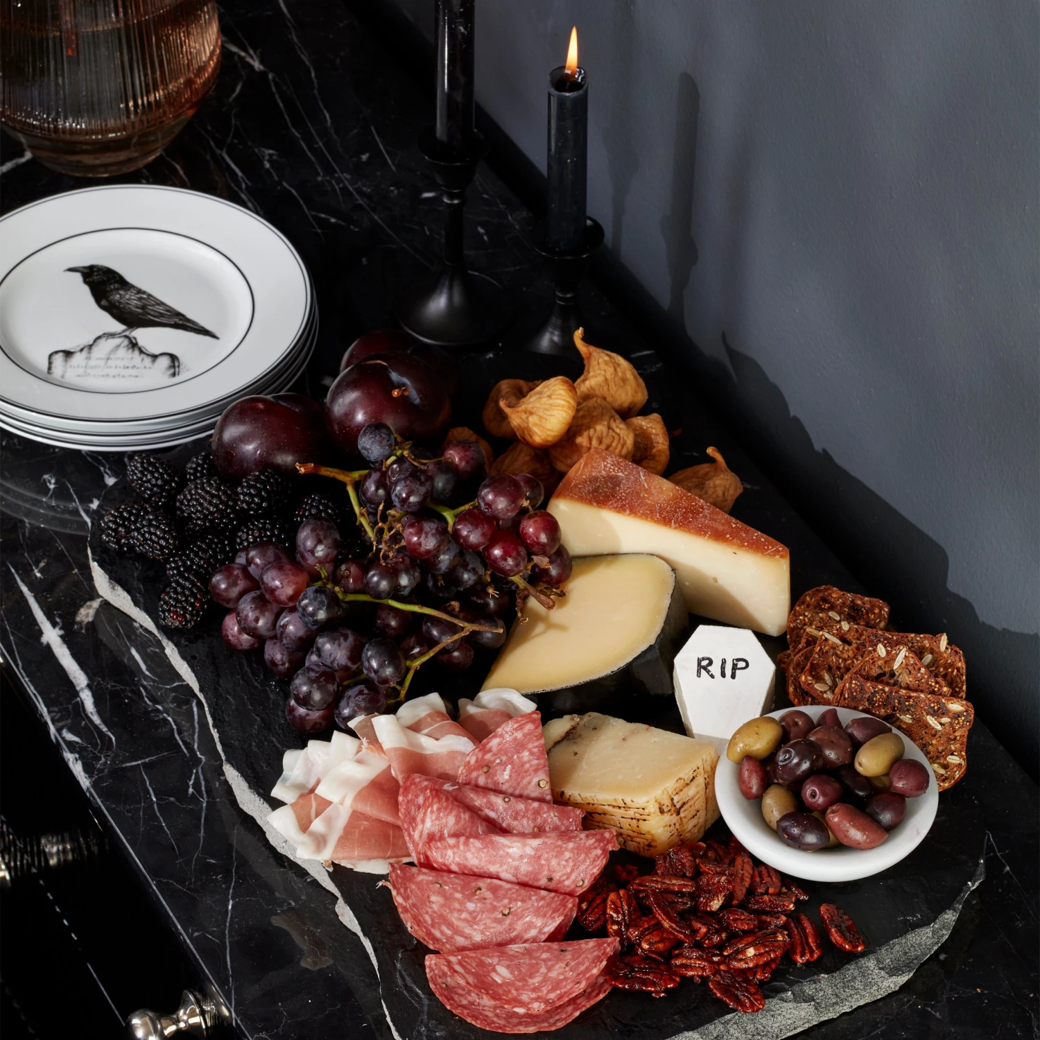 Lenox Vintage Halloween 4-Piece Dessert Plate Set 5 Lenox Vintage Halloween 4-Piece Dessert Plate Set - Image 3