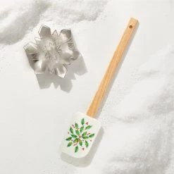 Lenox Holiday Spatula With Snowflake Cookie Cutter -lenox Store Online 893496 LHOL 22 FEA 1