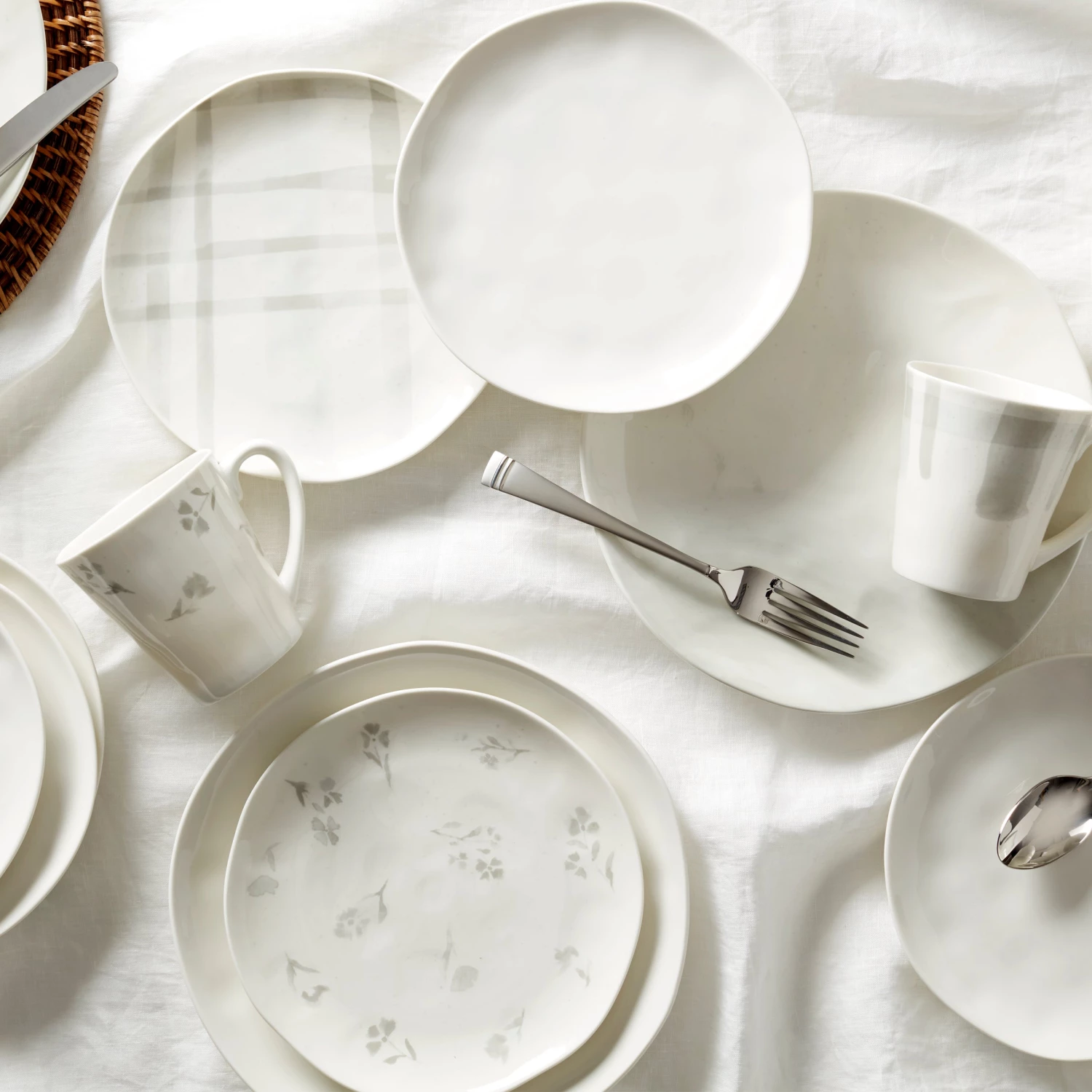 Lenox Bay Colors Accent Plates, Set of 4 4 Lenox Bay Colors Accent Plates, Set of 4 - Image 2