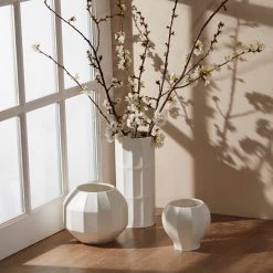 Lenox Facets Curvy Vase -lenox Store Online 894793 894726 894529 LNP F22 FEA 3 9f18da94 49f8 48c2 baed 82a1627187d7