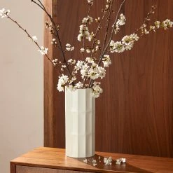 Lenox Facets Cylinder Vase -lenox Store Online 894793 LNP F22 FEA 1